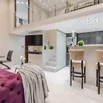 Stylish Two-Bedroom Suite In The Center