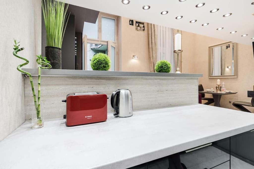 Stylish Two-bedroom In The Center Appartement *