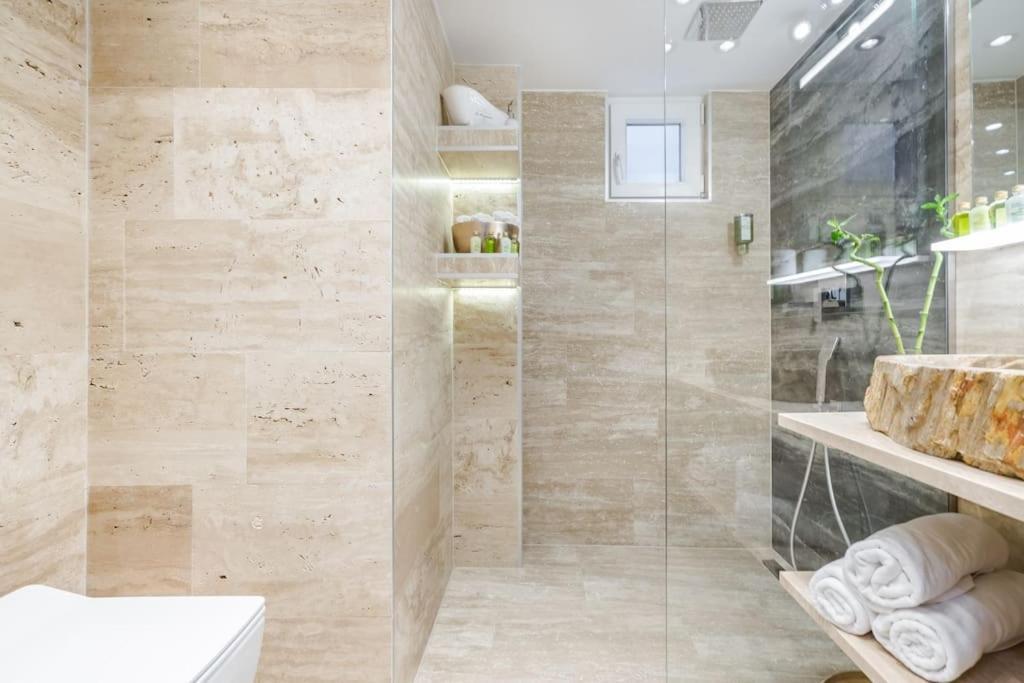 Appartement Stylish Two-bedroom In The Center