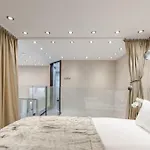 Stylish Two-Bedroom Suite In The Center